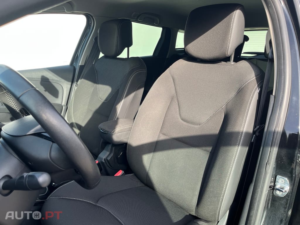 Renault Clio Sport Tourer 1.5 dCi Dynamique S EDC