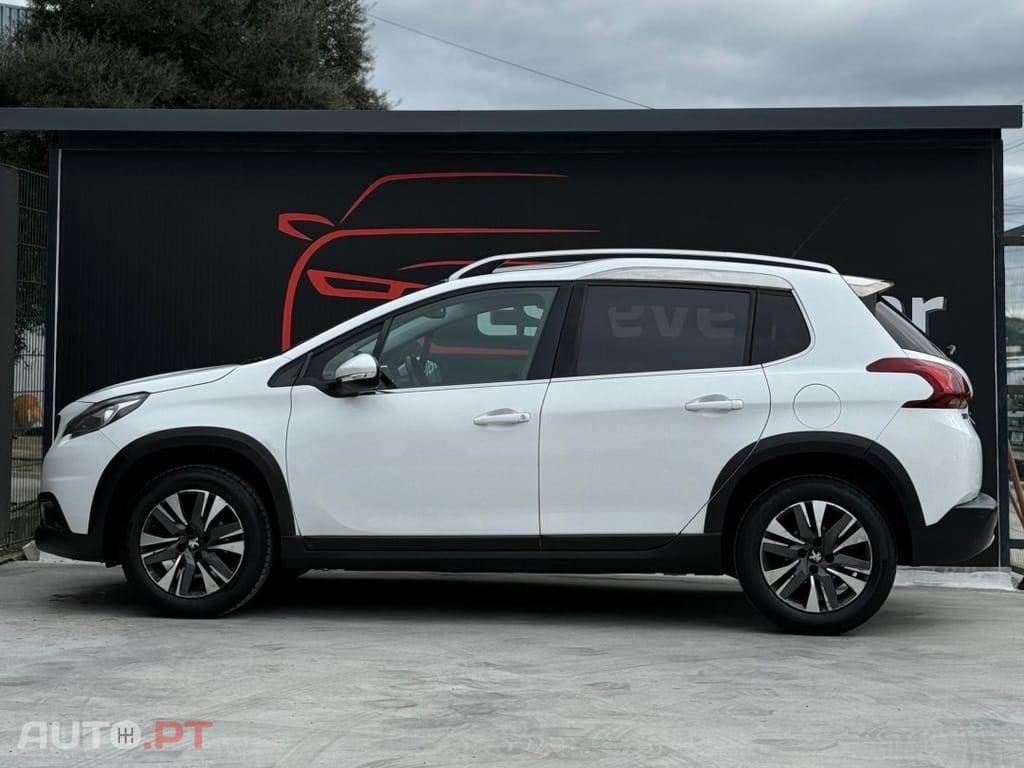 Peugeot 2008 1.2 PureTech Allure