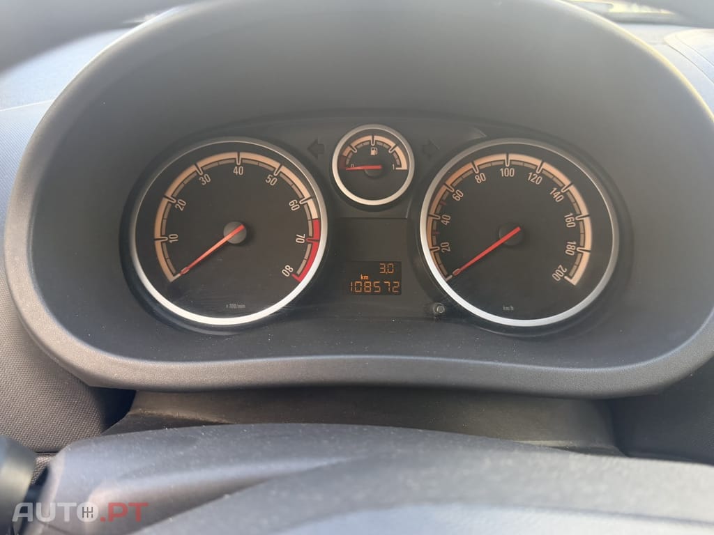 Opel Corsa 1.2 Enjoy