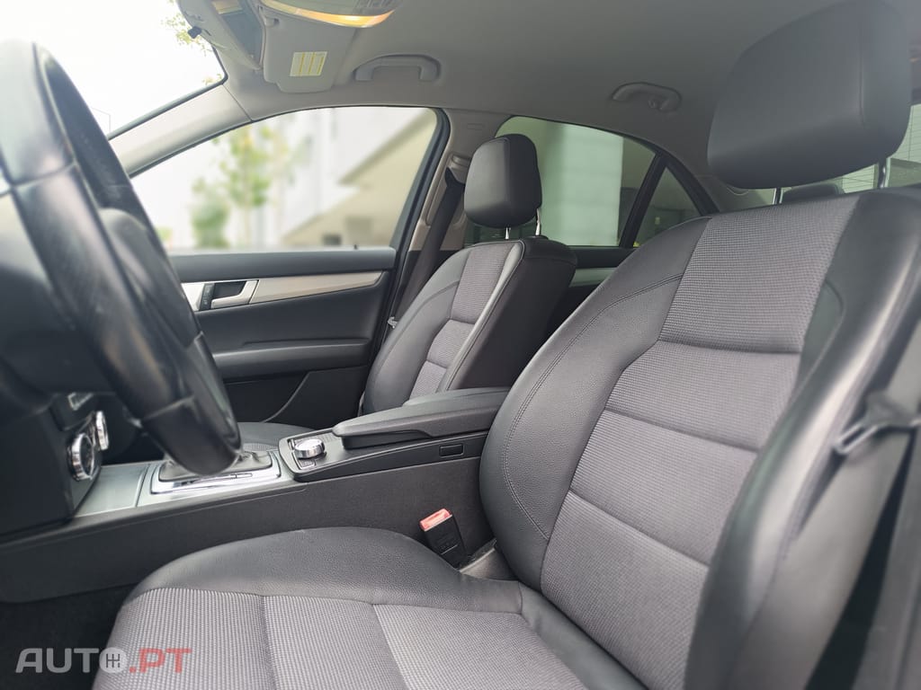 Mercedes-Benz C 180 CGi Avantgarde BlueEfficiency Aut.
