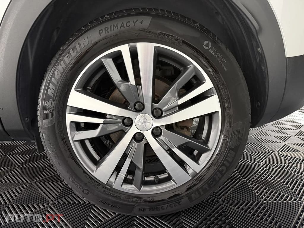 Peugeot 3008 PureTech 130 Stop & Start GPF Allure