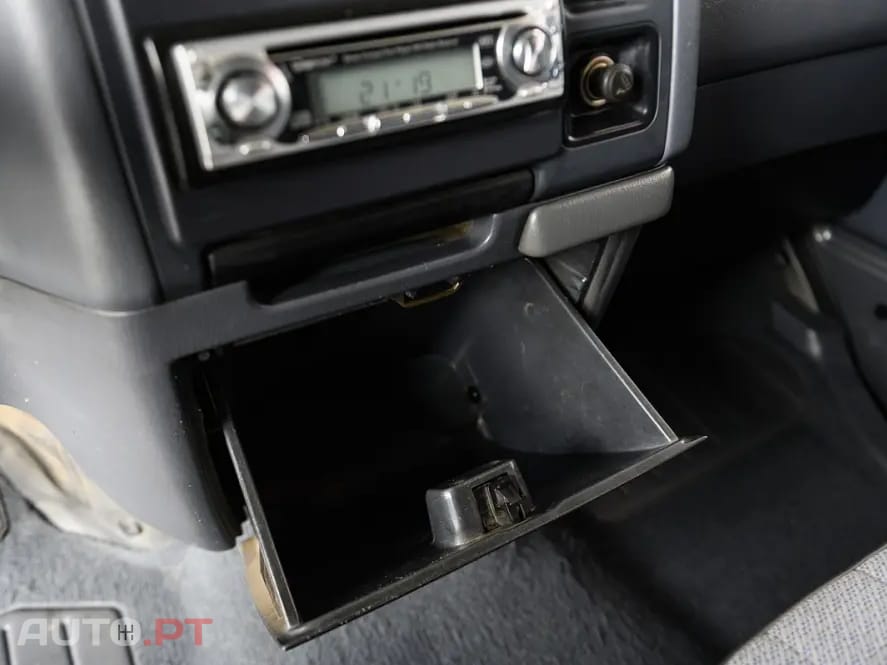 Toyota HiAce 2.4 D LXH12LG