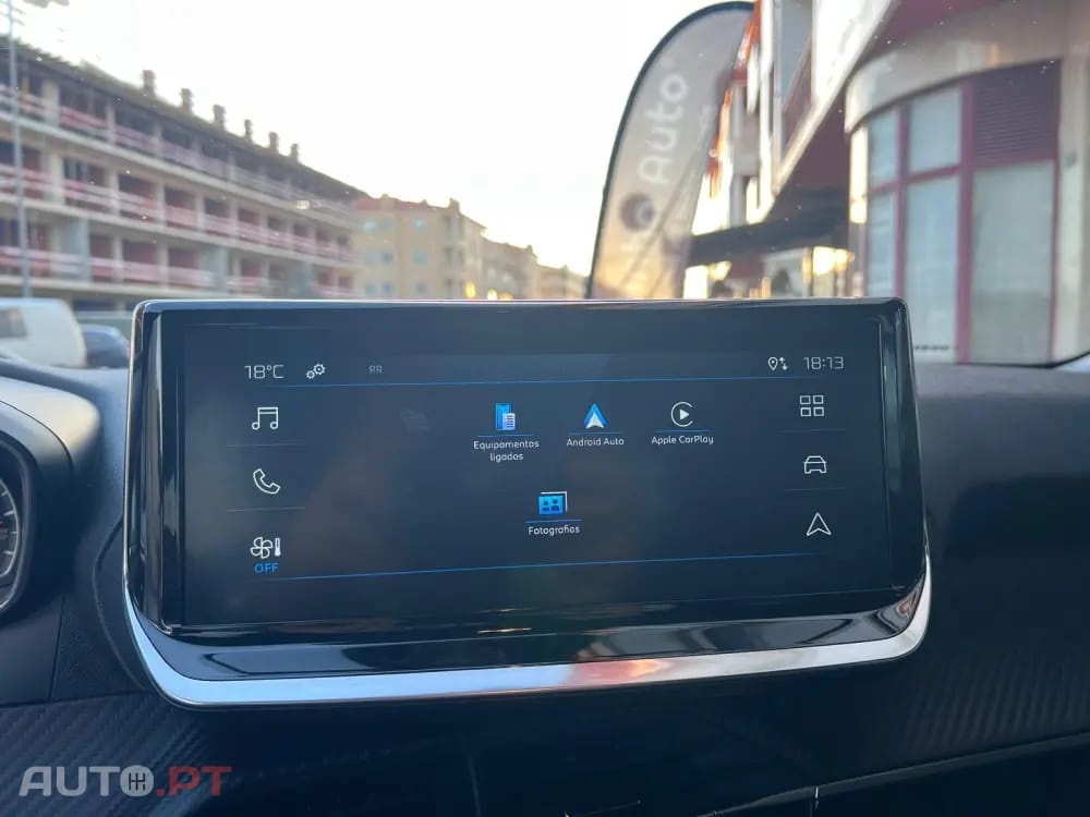 Peugeot 2008 1.2 PureTech Style