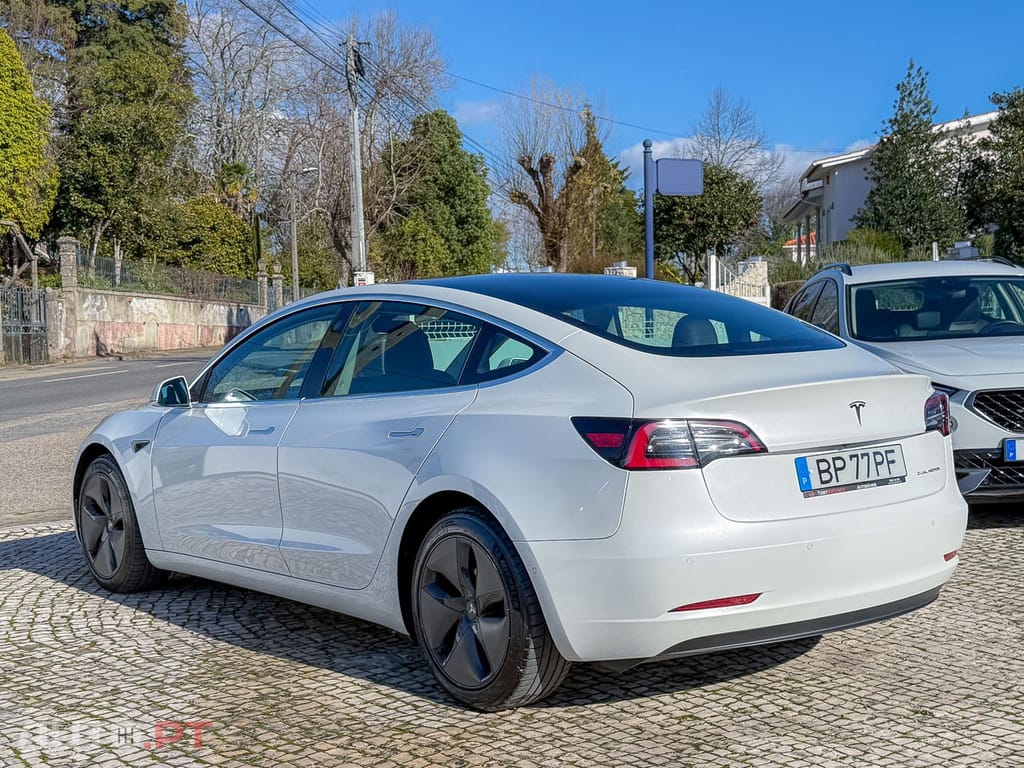 Tesla Model 3 Long-Range Dual Motor AWD