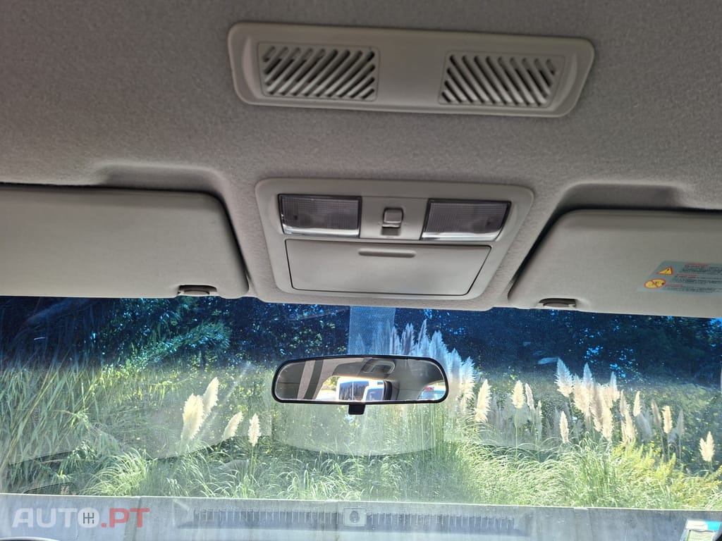 Nissan Navara 2.5 dCi CD SE AT 4WD