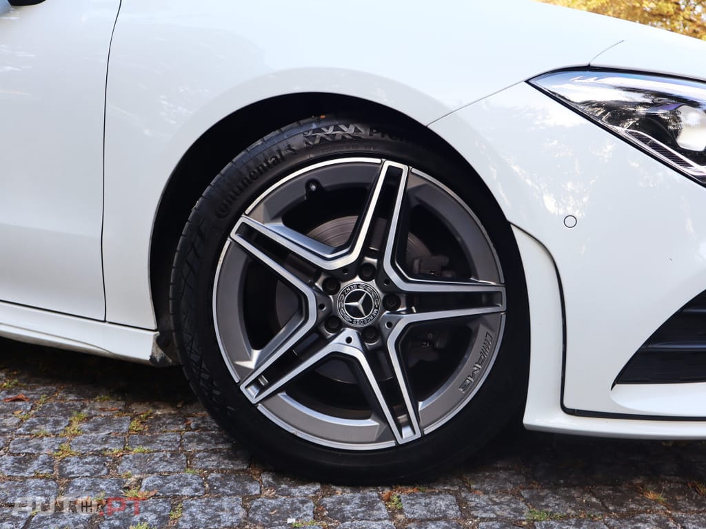 Mercedes-Benz CLA 180 d shooting brake AMG-Line Auto.