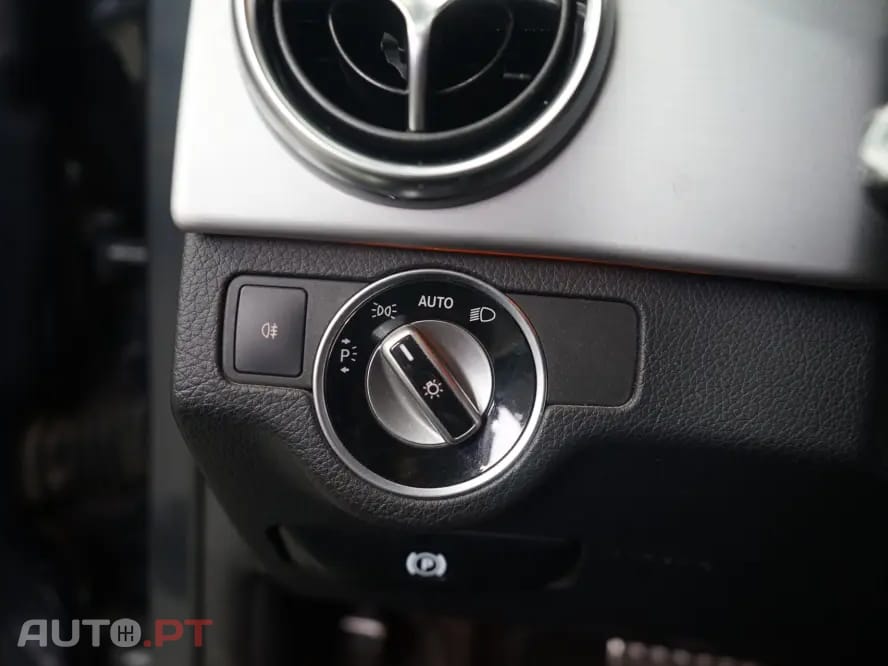 Mercedes-Benz GLK 200 CDI (BlueEFFICIENCY) 7G-TRONIC