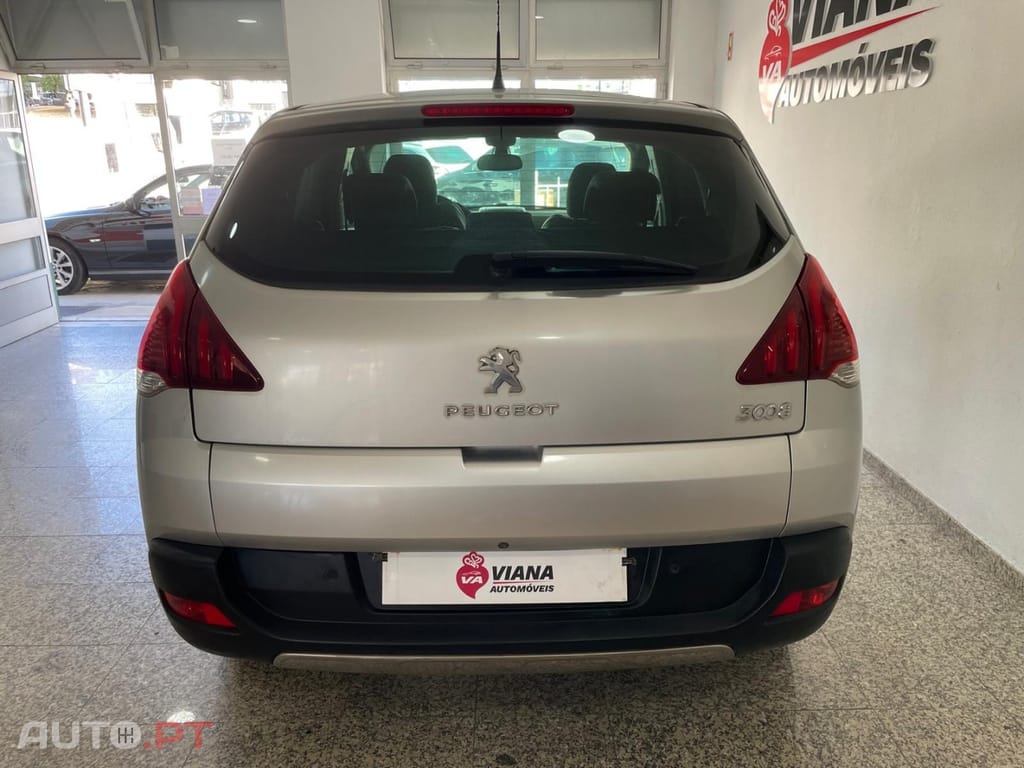Peugeot 3008 1.6 HDi Allure — fotografia 9