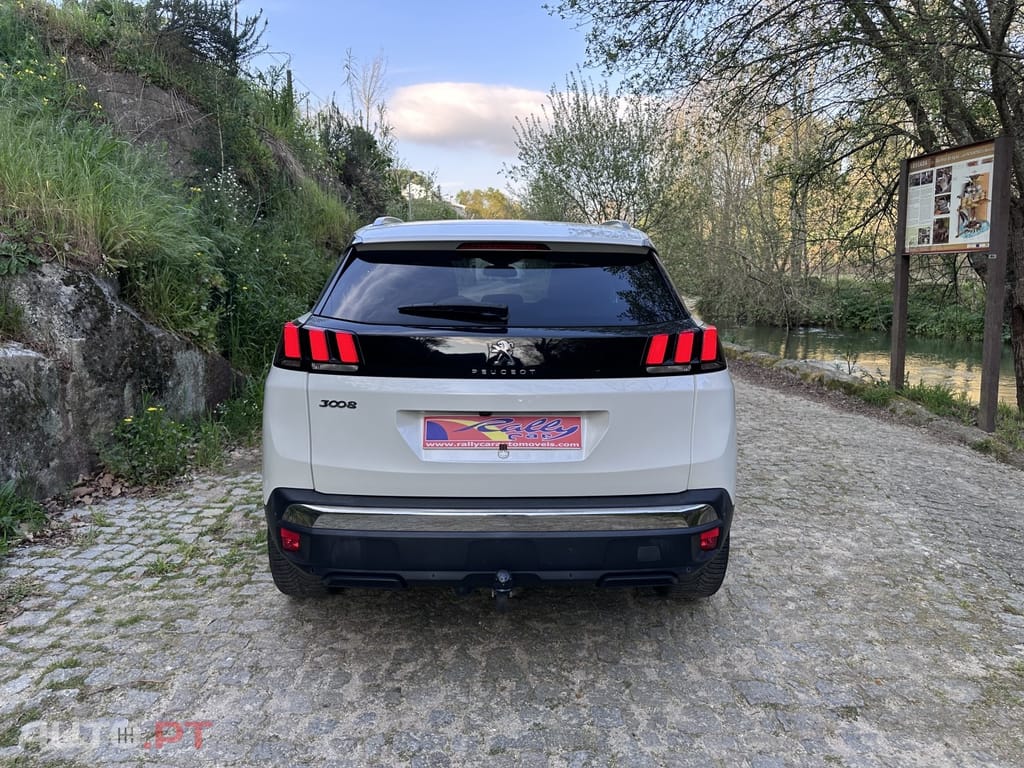 Peugeot 3008 1.2 PureTech Allure EAT8