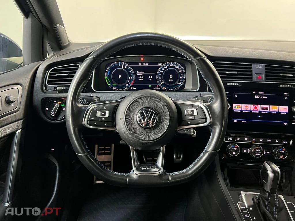 Volkswagen Golf GTE Plug-in