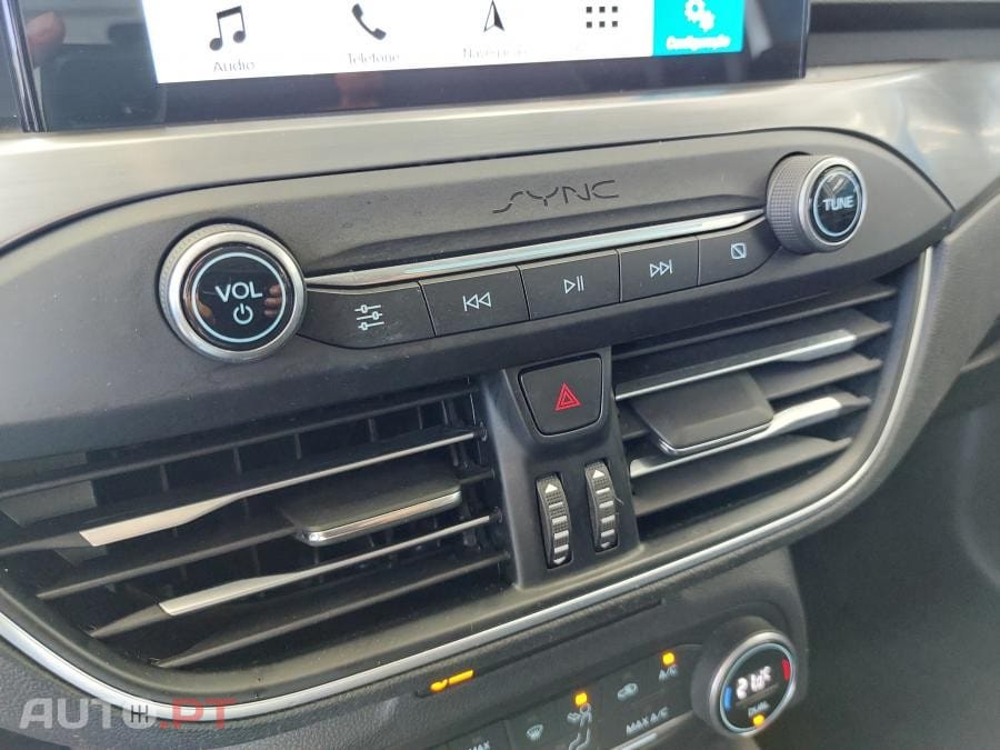 Ford Focus 1.5 TDCi ECOBlue Titanium Aut. — fotografia 24