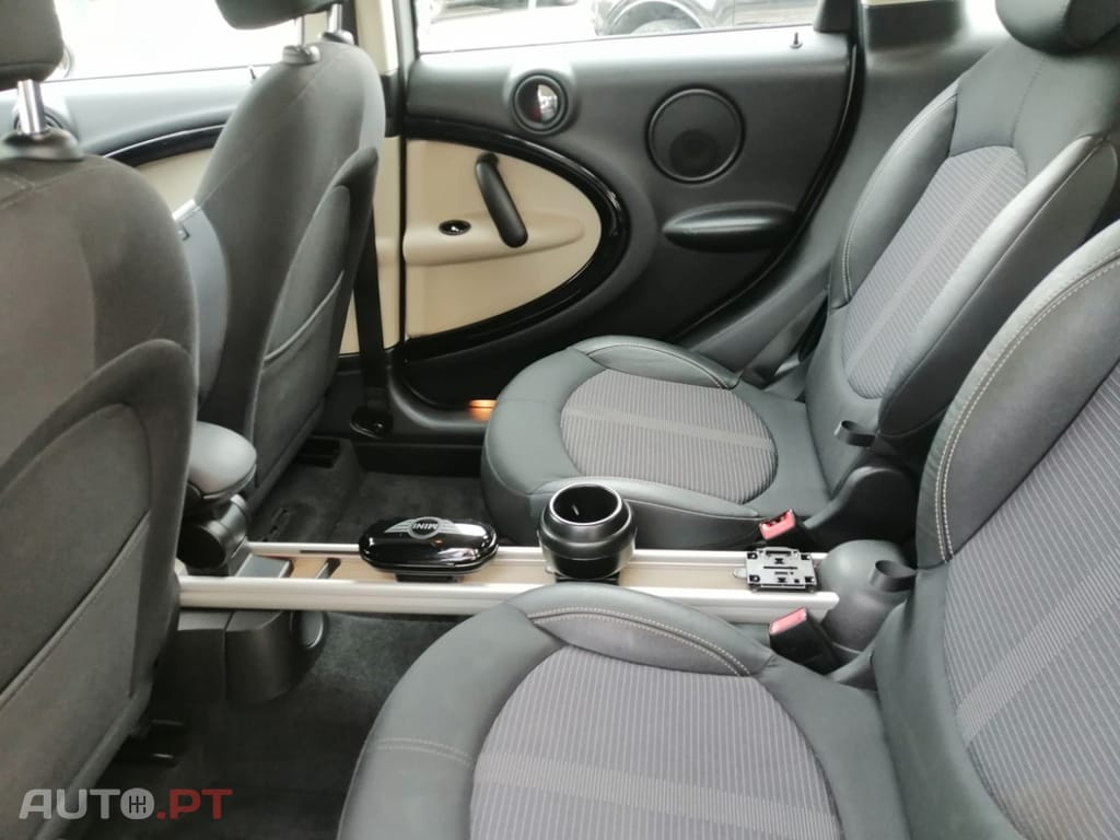 MINI Countryman One D