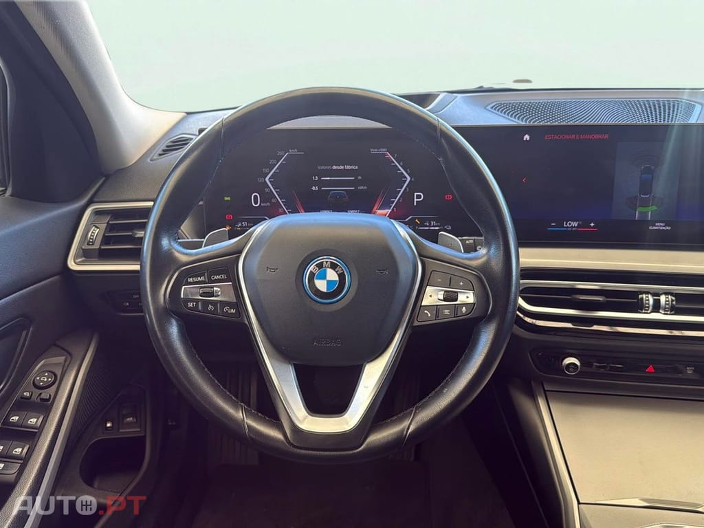 BMW 330 e Aut. Sport Line