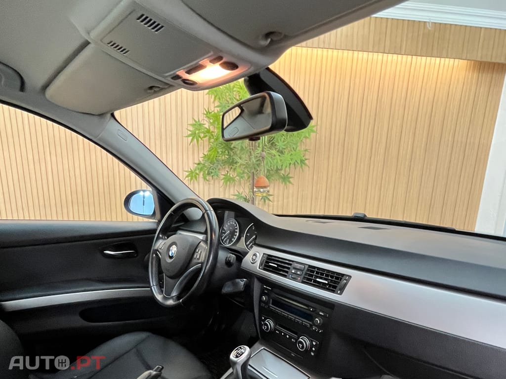 BMW 320 320 d EfficientDynamics