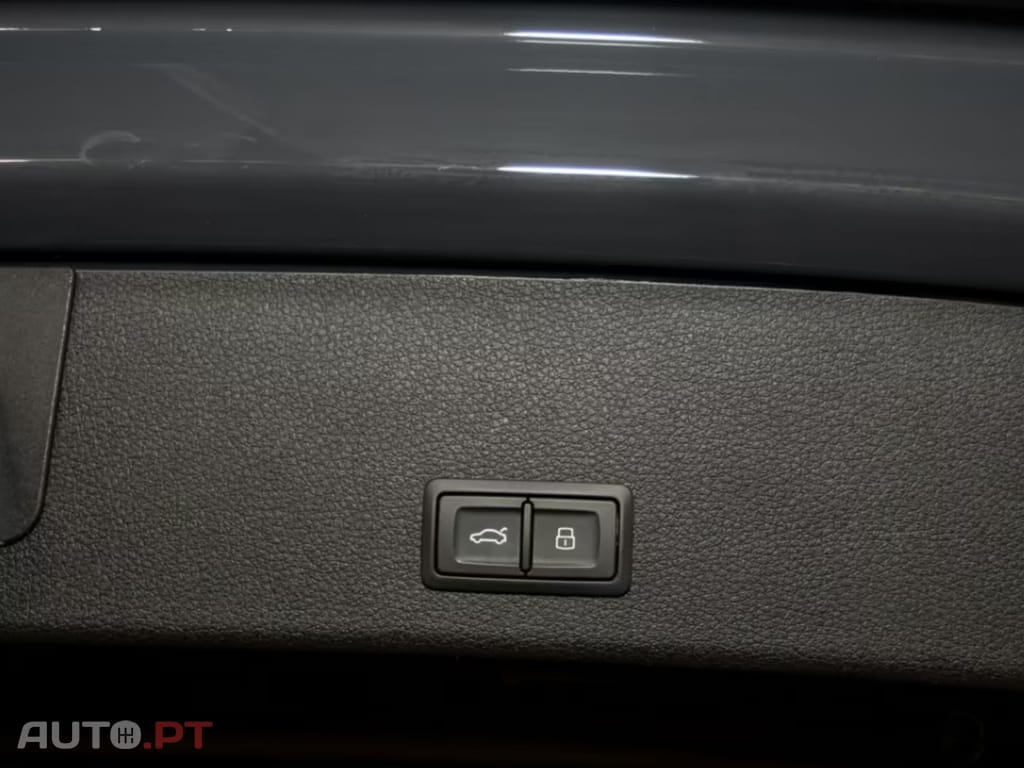 Audi Q8 I.V.A DEDUTIVEL e-tron Advanced 50 quattro