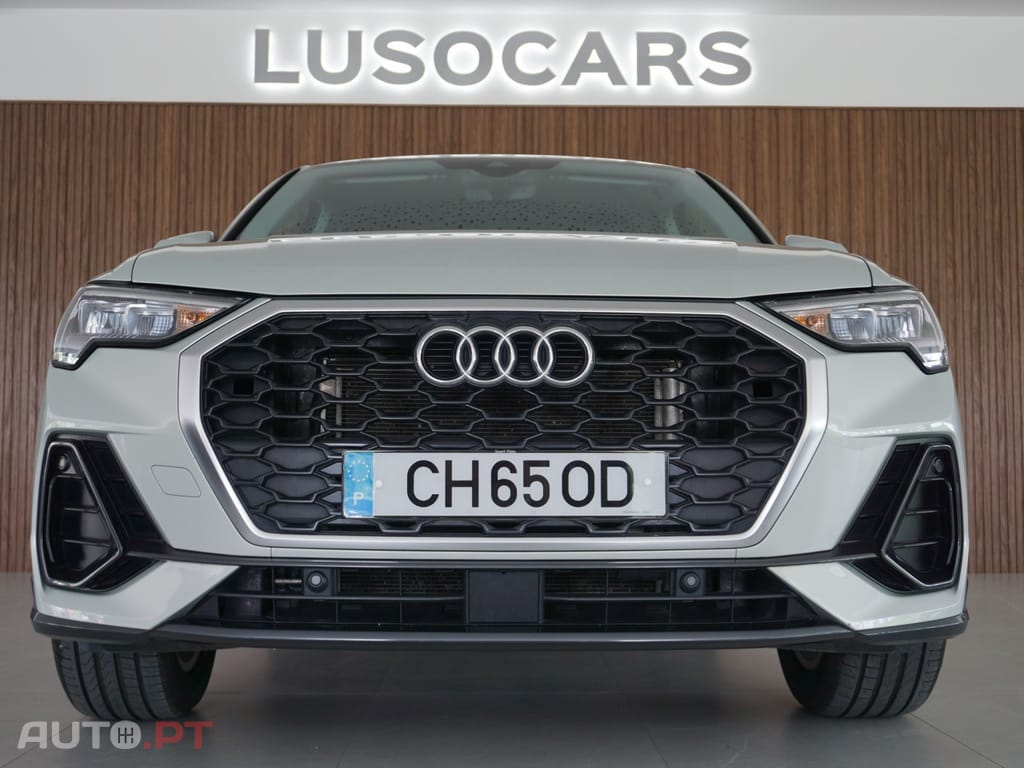 Audi Q3 45 TFSIe S tronic