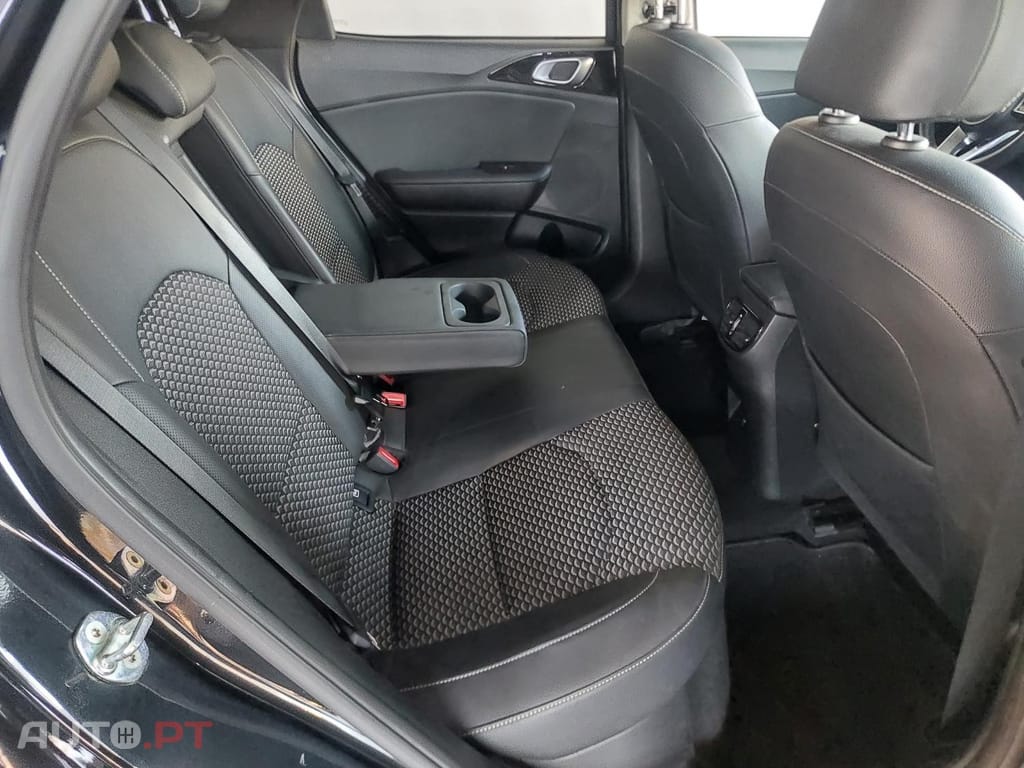 Kia Xceed 1.6 GDi PHEV Drive