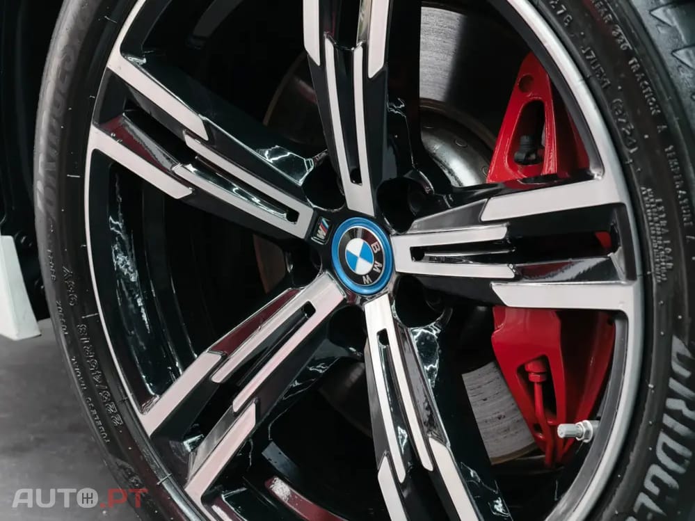 BMW 330 e Pack Desportivo M Pro Auto
