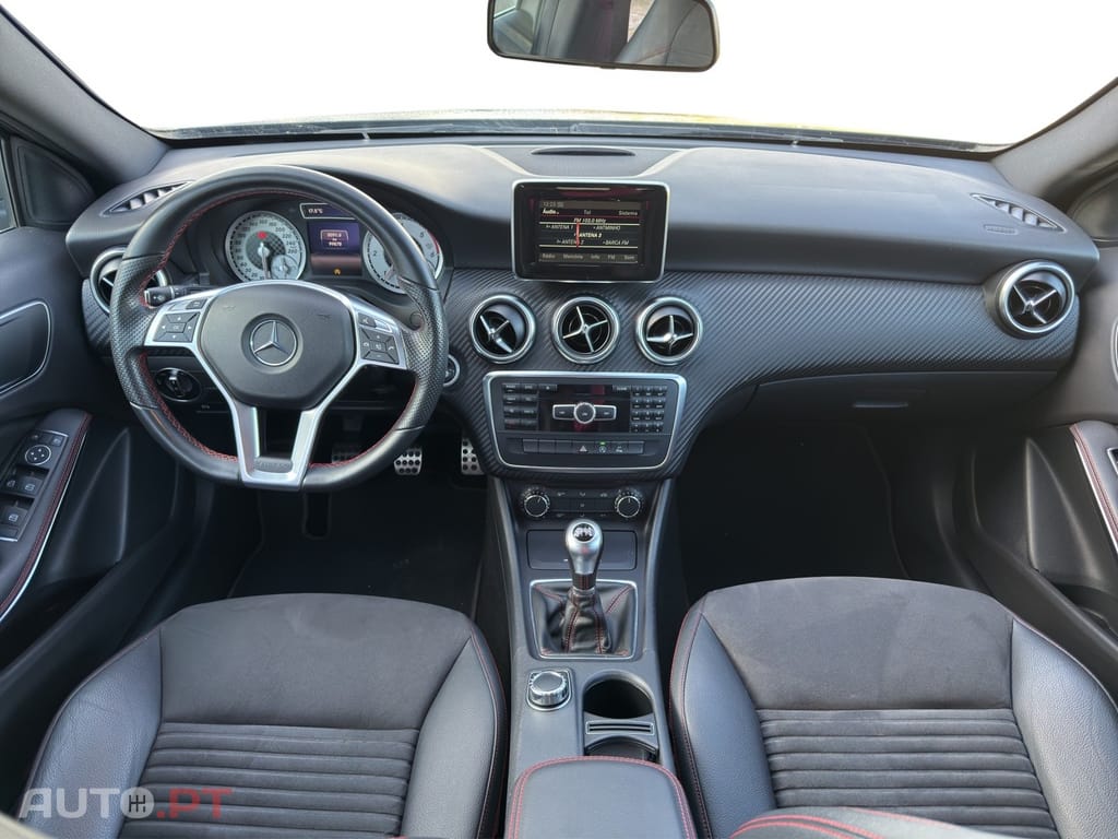 Mercedes-Benz A 180 d AMG Line