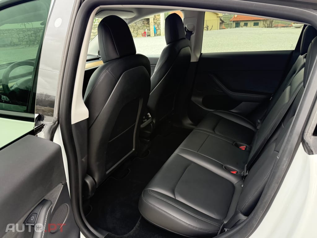 Tesla Model Y Tração Traseira