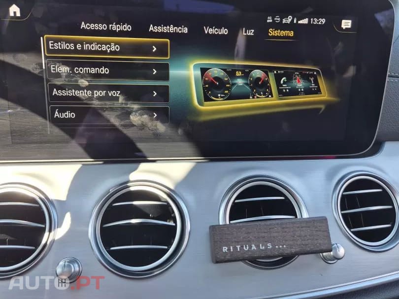 Mercedes-Benz E 300 9G-TRONIC AMG LINE 4 MATIC