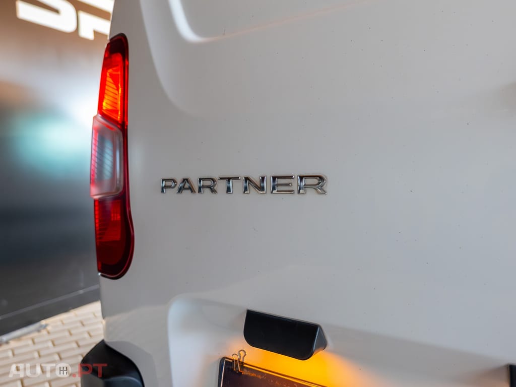 Peugeot Partner 1.5 BlueHDi Pro Longa
