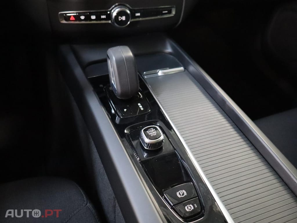 Volvo XC60 2.0 T6 AWD PHEV Inscription Auto