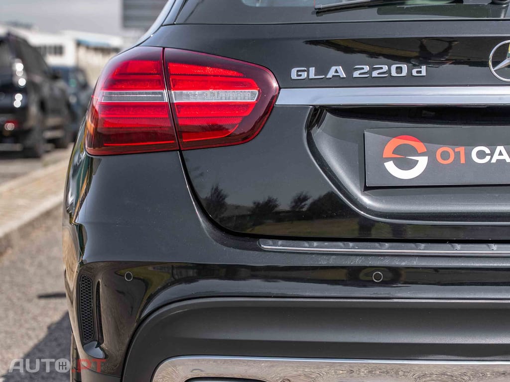 Mercedes-Benz GLA 220 220 d AMG Line