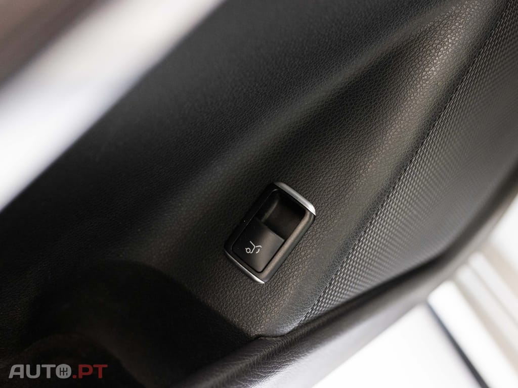 Mercedes-Benz CLA 200 d Shooting Brake AMG Line Aut.