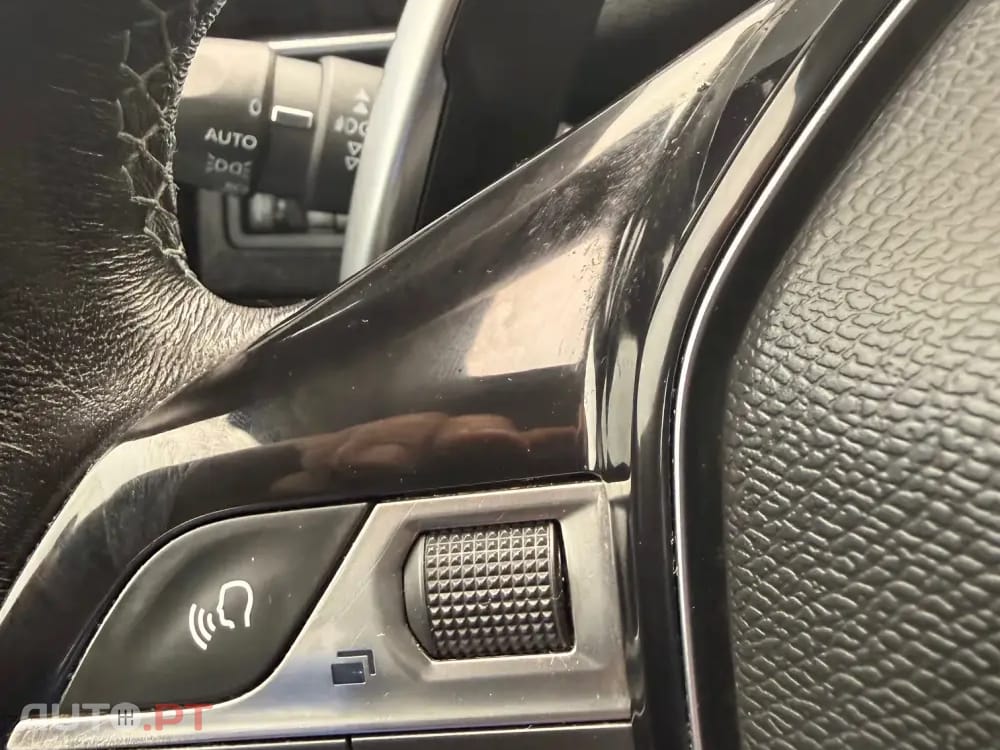 Peugeot 3008 1.6 BlueHDi Crossway EAT6