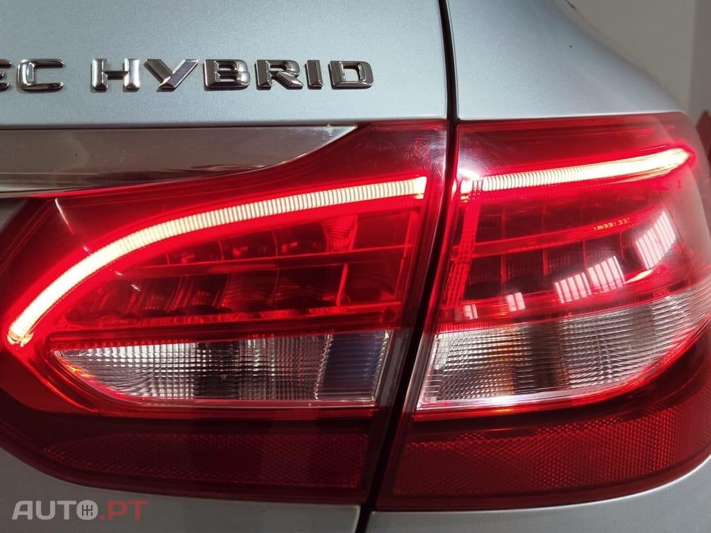 Mercedes-Benz C 300 BlueTEC Hybrid — fotografia 15