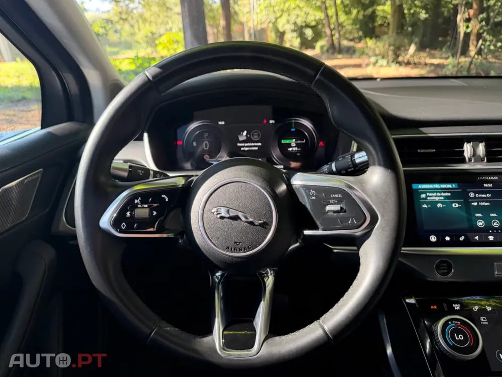 Jaguar I-Pace EV400 R-Dynamic HSE AWD
