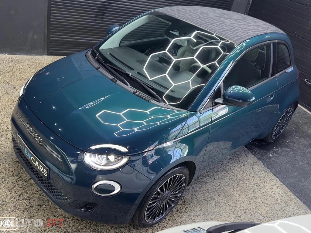 Fiat 500e La Prima