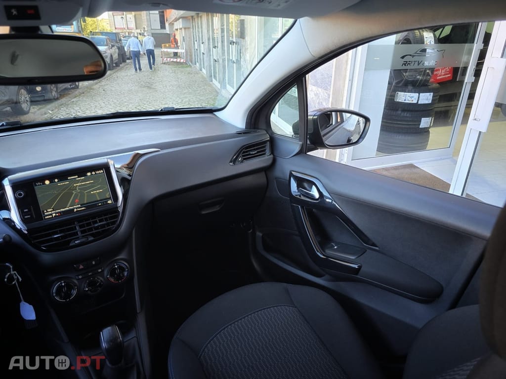 Peugeot 208 1.2 PureTech Active