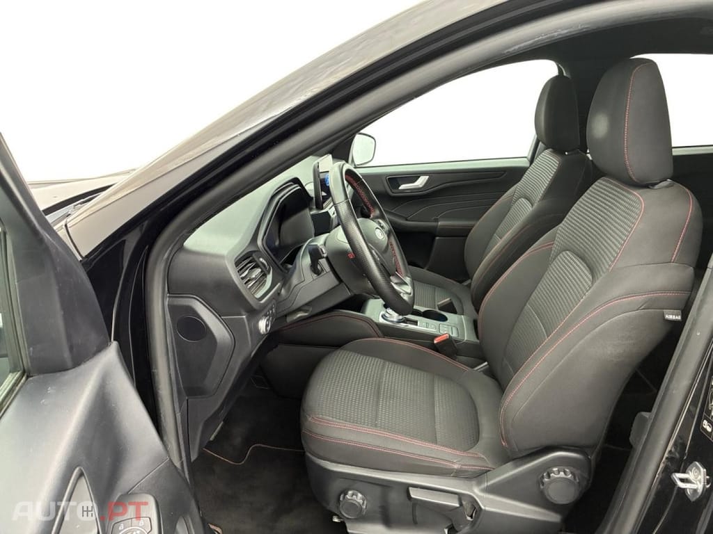 Ford Kuga 2.5 FlexiFuel FHEV ST-Line
