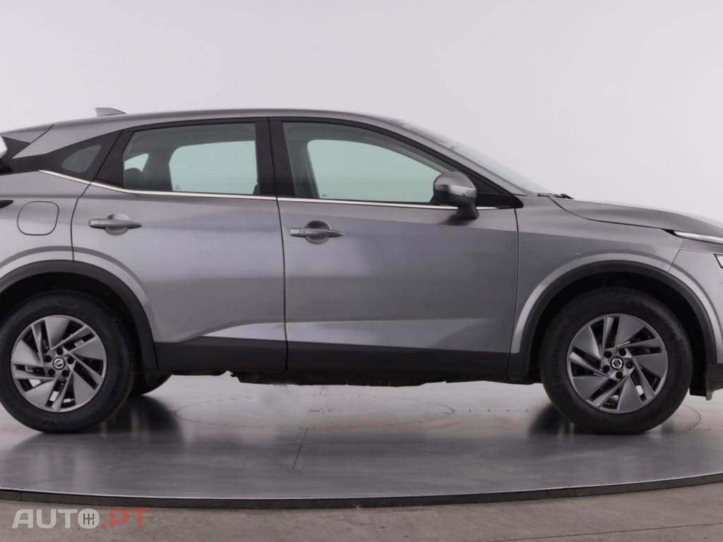 Nissan Qashqai 1.3 DIG-T N-Connecta Xtronic