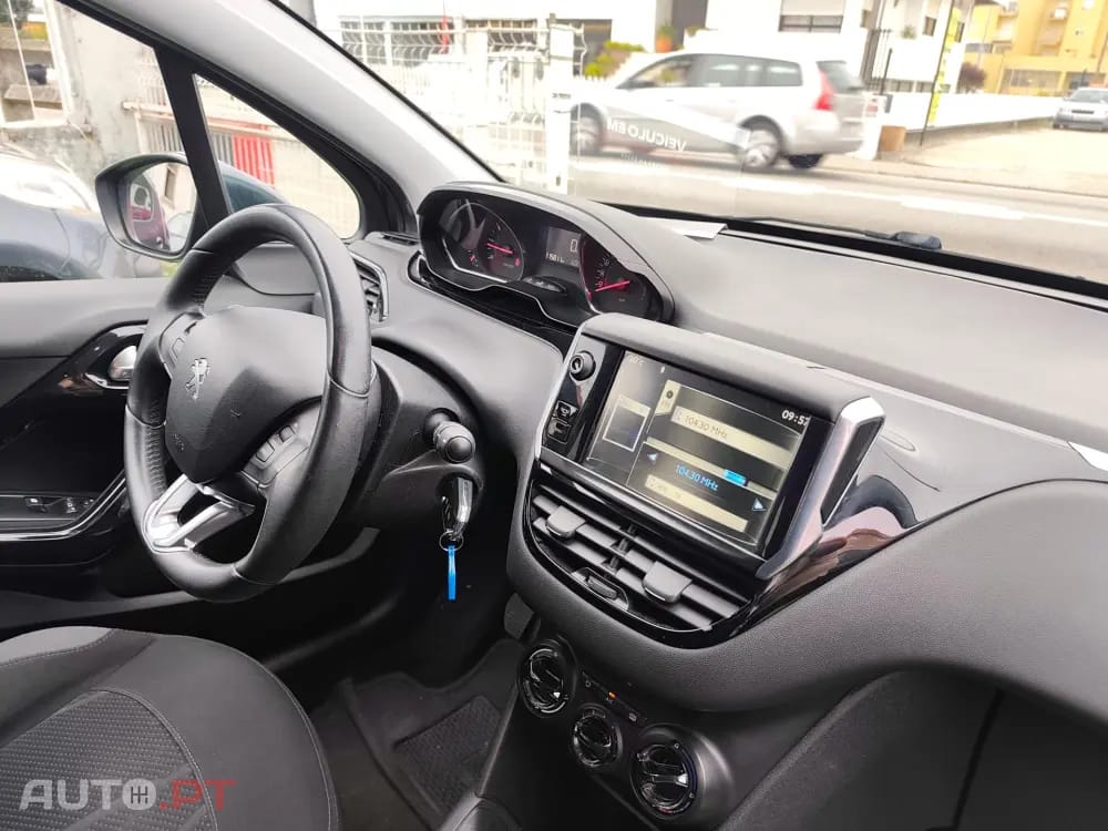 Peugeot 208 1.2 PureTech Active