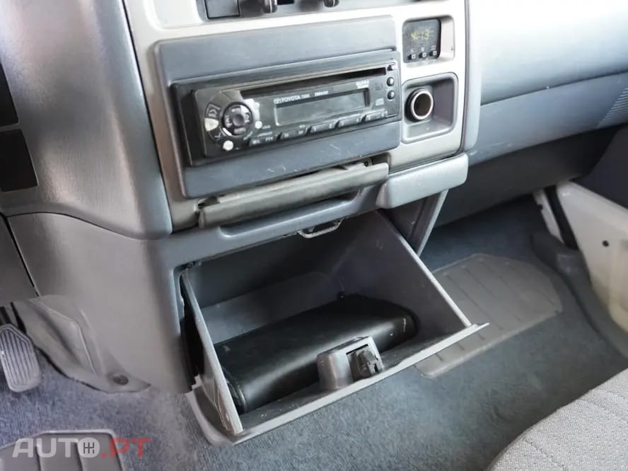 Toyota HiAce 2.5 D-4D Service 2.8T