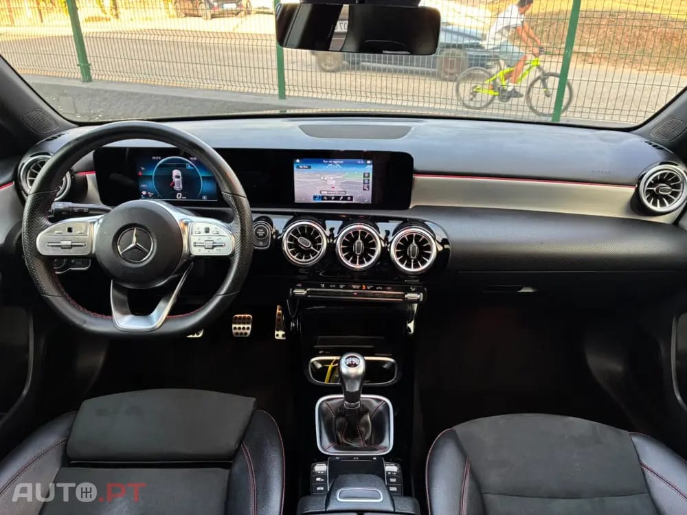 Mercedes-Benz A 180 AMG Line