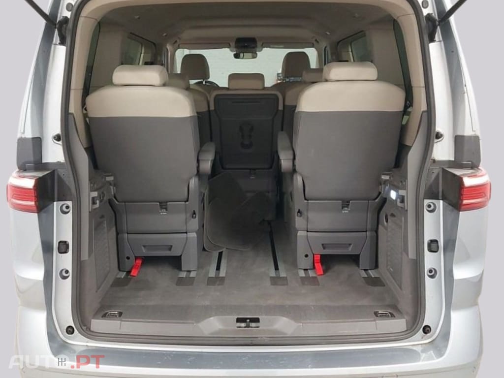 Volkswagen Multivan 1.4 eTSI Hybrid 7L