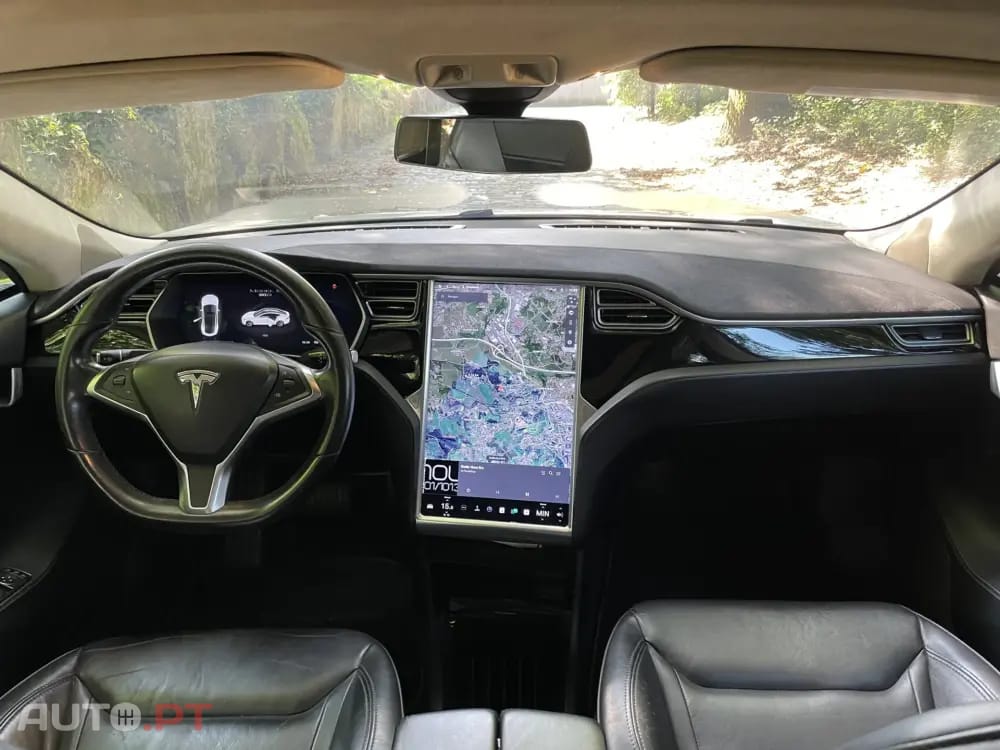 Tesla Model S 90D