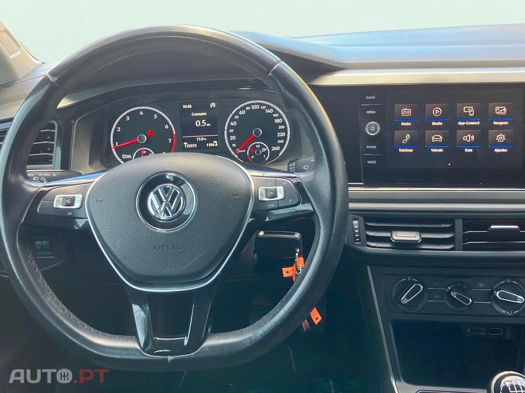Volkswagen Polo 1.0 Confortline