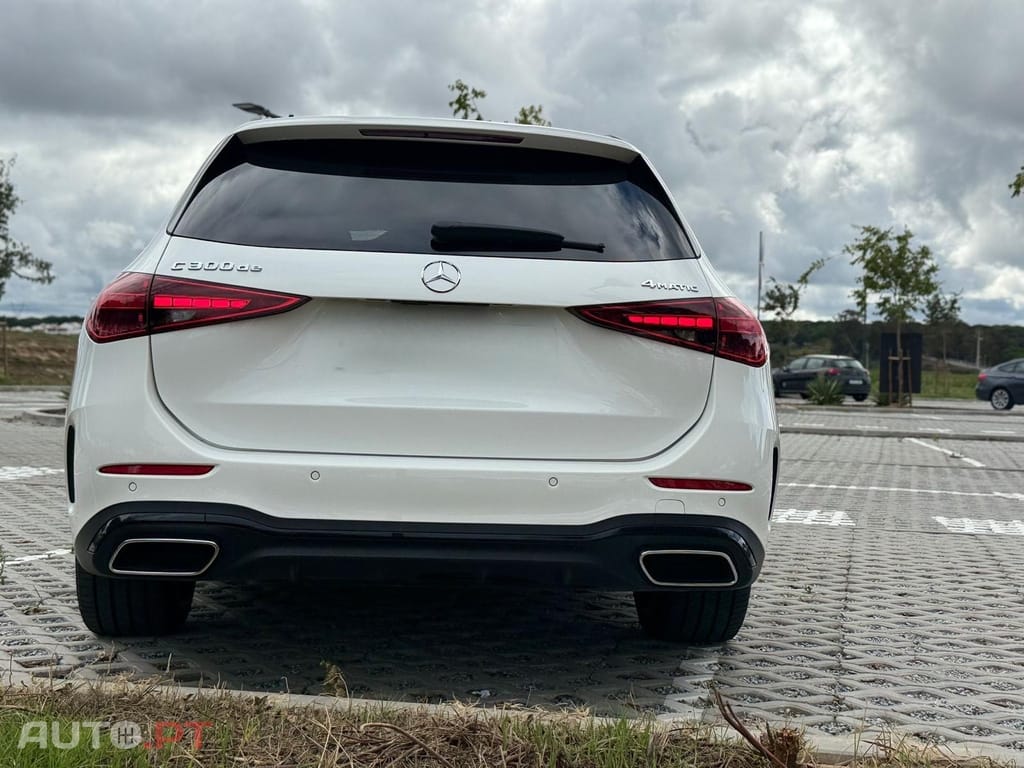 Mercedes-Benz C 300 Híbrido Plu In  Pack Night