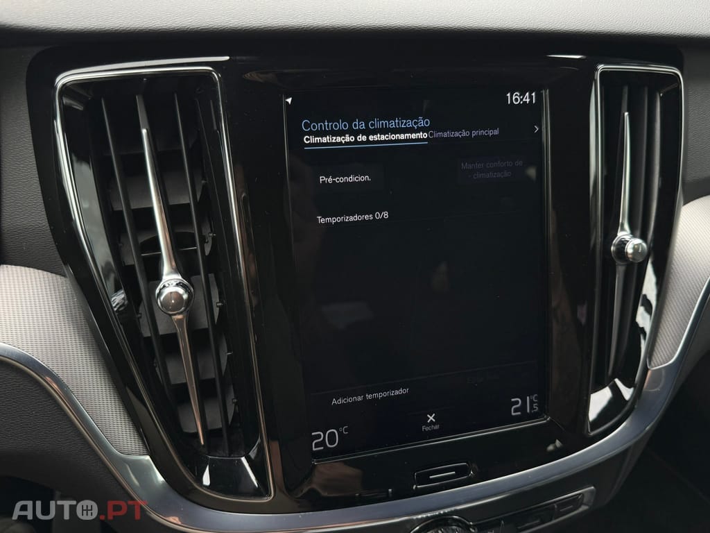 Volvo V60 2.0 D3 R-Design Geartronic