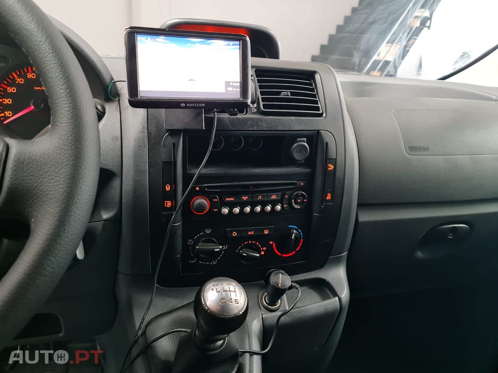 Citroen Jumpy Outro