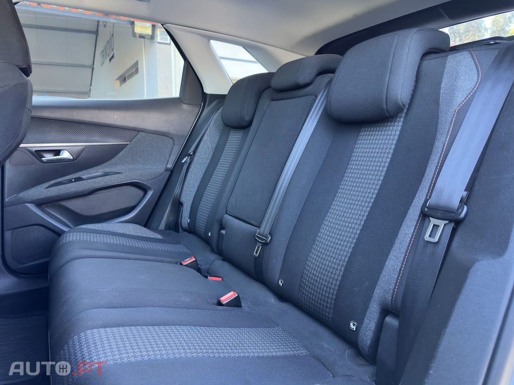 Peugeot 3008 1.6 HDi Active Pack Business