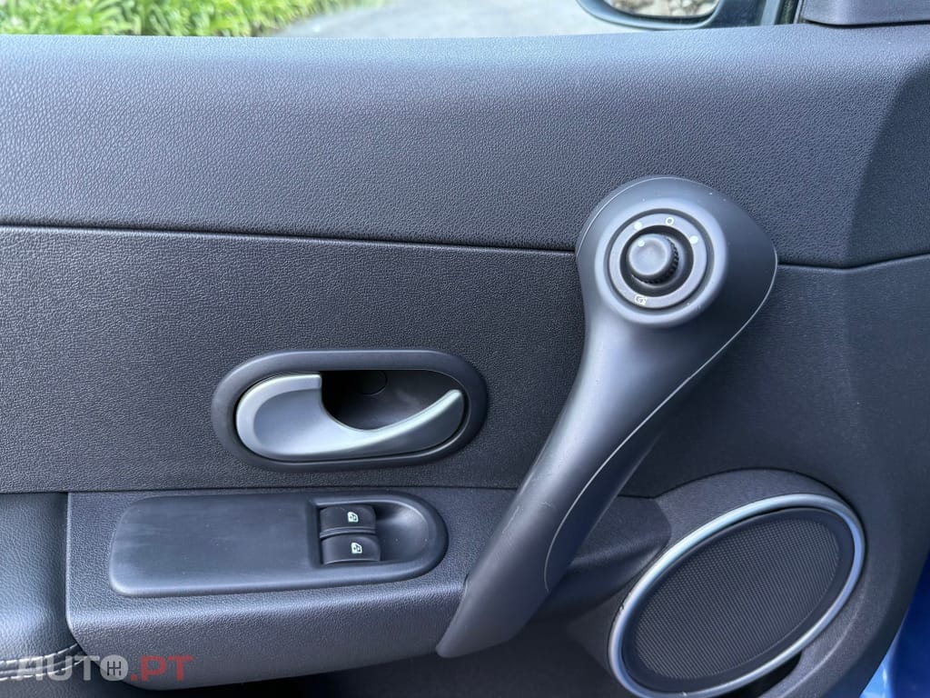 Renault Clio 1.6 16V 130 GT