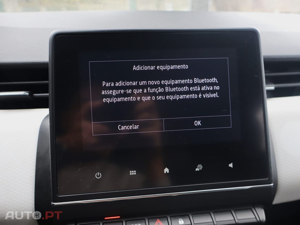 Renault Clio 1.0 TCe Limited Bi-Fuel