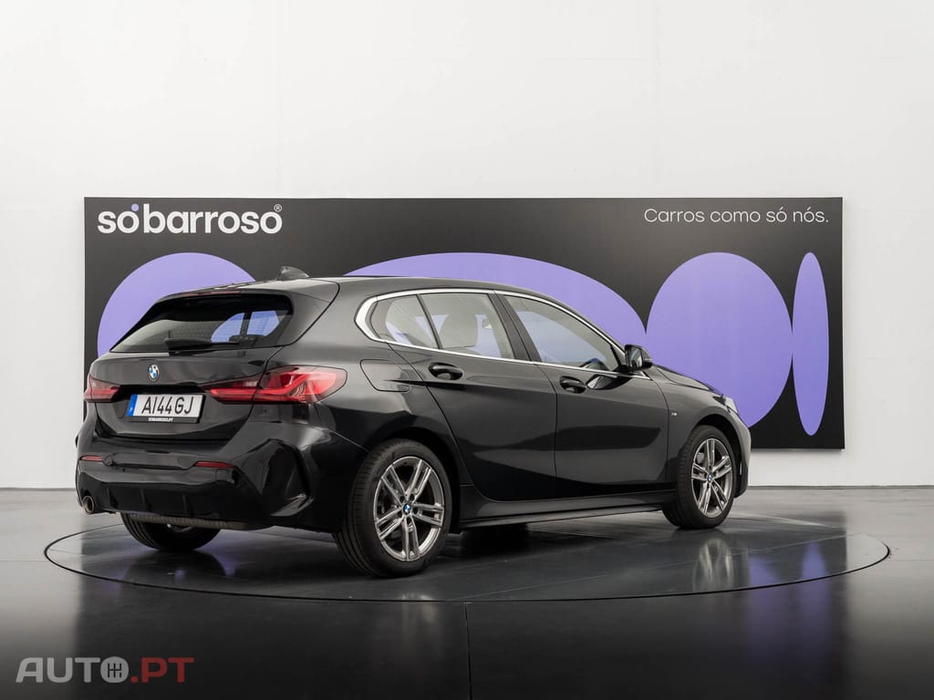 BMW 118 i Pack Desportivo M Auto