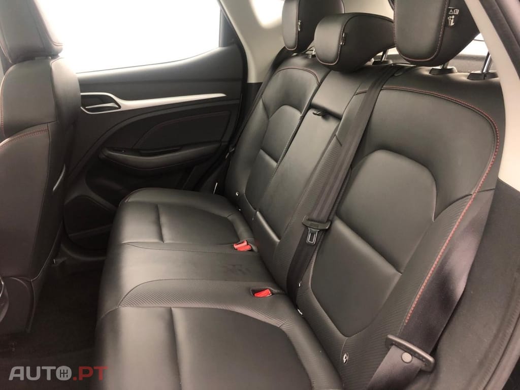 MG ZS 72.6 kWh Luxury